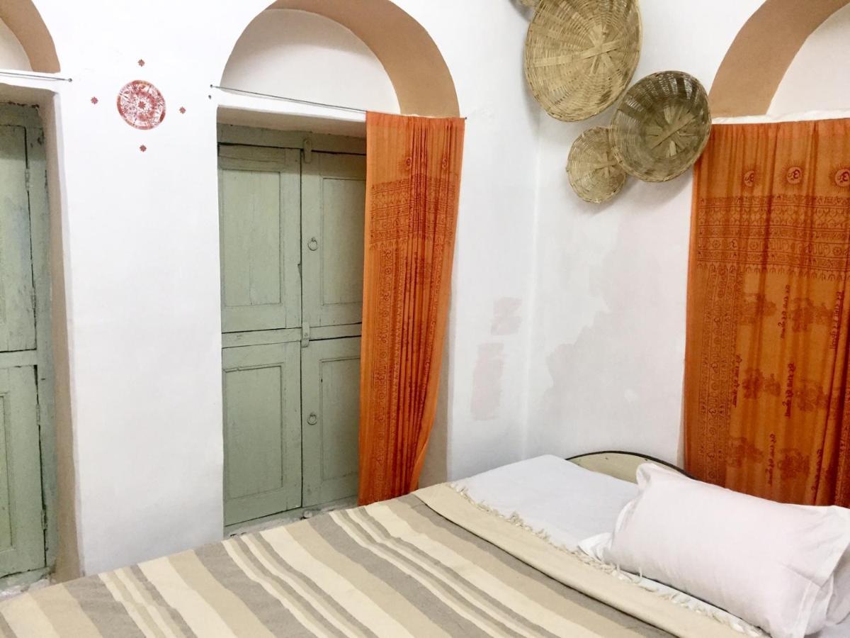 Mangla Guest House Варанаси Экстерьер фото