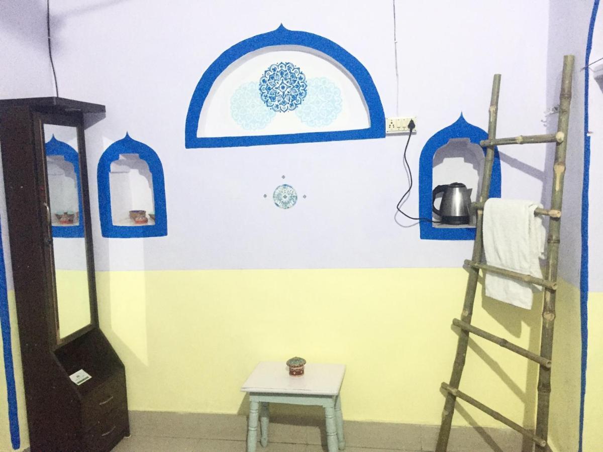 Mangla Guest House Варанаси Экстерьер фото