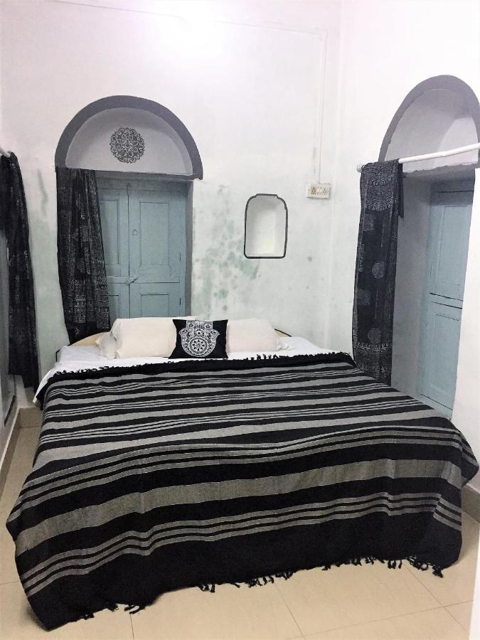 Mangla Guest House Варанаси Экстерьер фото