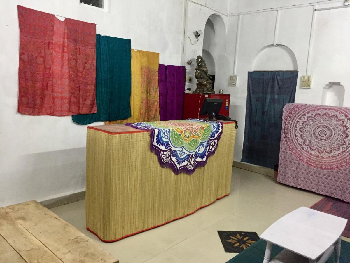 Mangla Guest House Варанаси Экстерьер фото