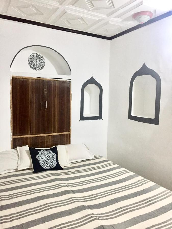 Mangla Guest House Варанаси Экстерьер фото